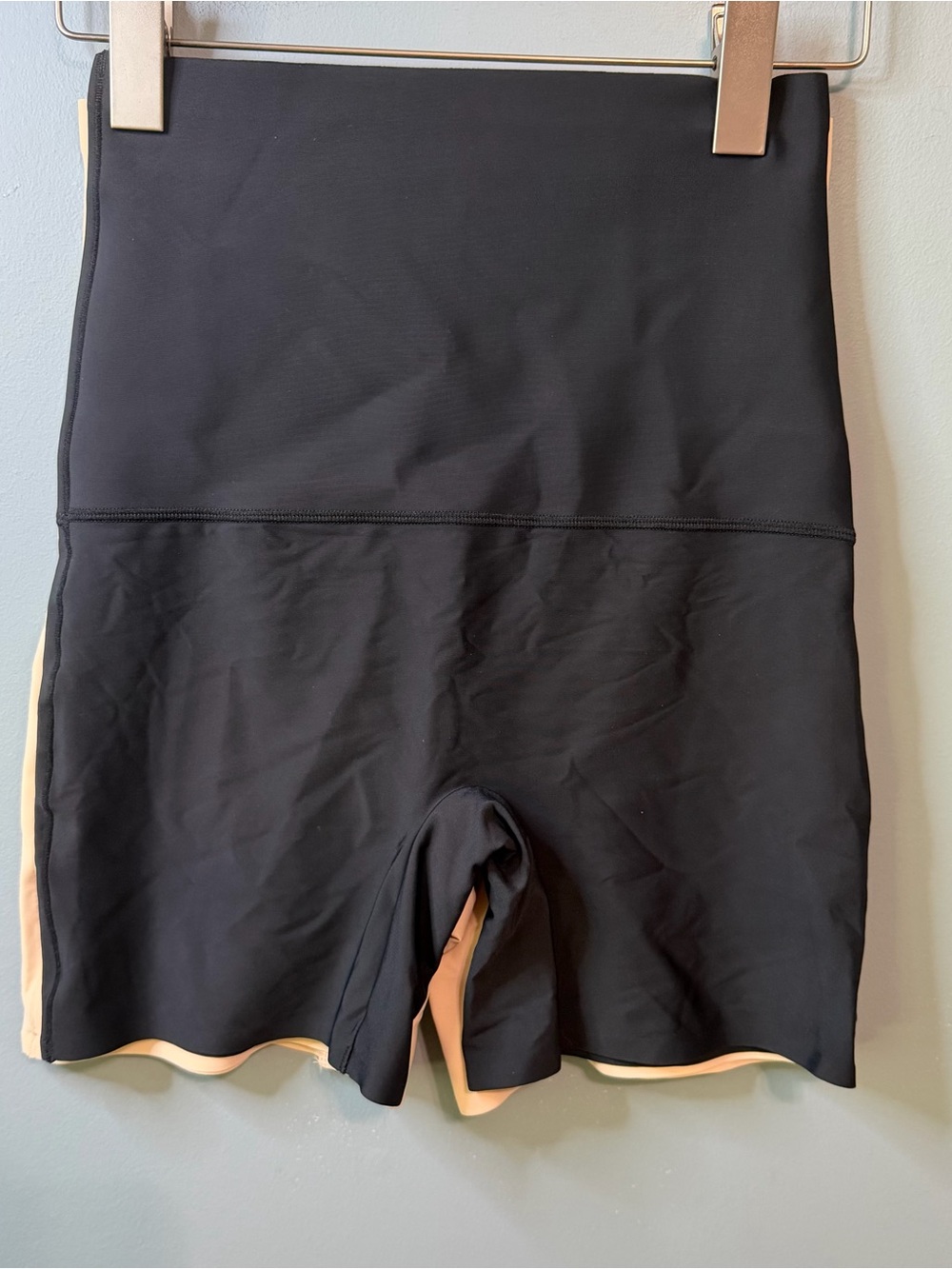 Finetoo Seamless High Waisted Shaping Shorts Bundle Size Small Black Beige NWOT